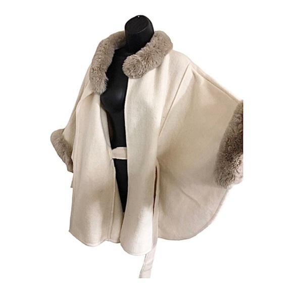 Gorgeous faux fur trim cream ecru belted‎ cape coat topper size S/M new - Picture 14 of 17